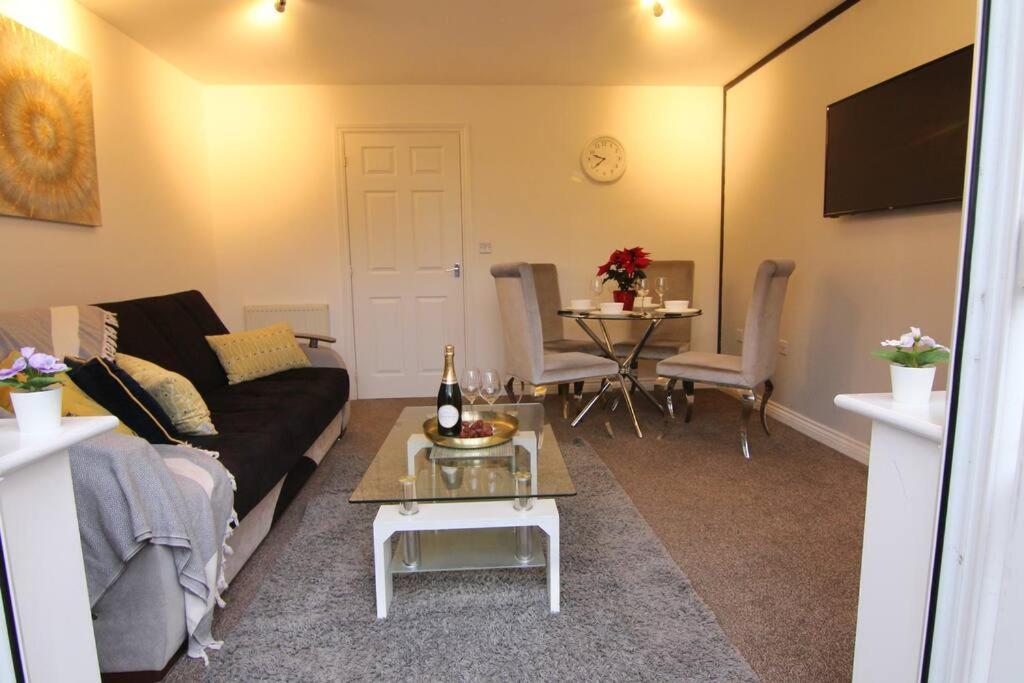 Daimler House - Cosy Home Near Coventry City Centre Exterior foto